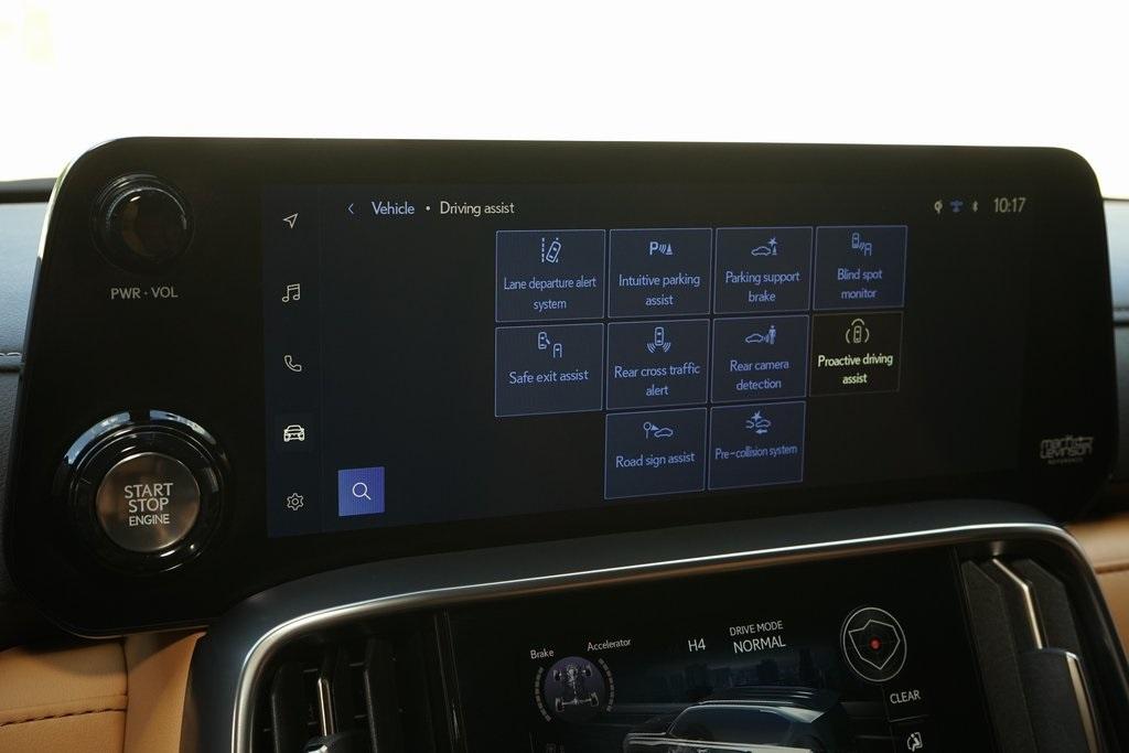 2025 Lexus LX