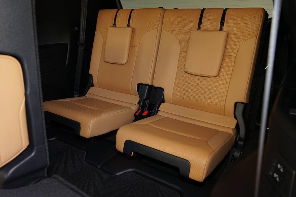 2025 Lexus LX