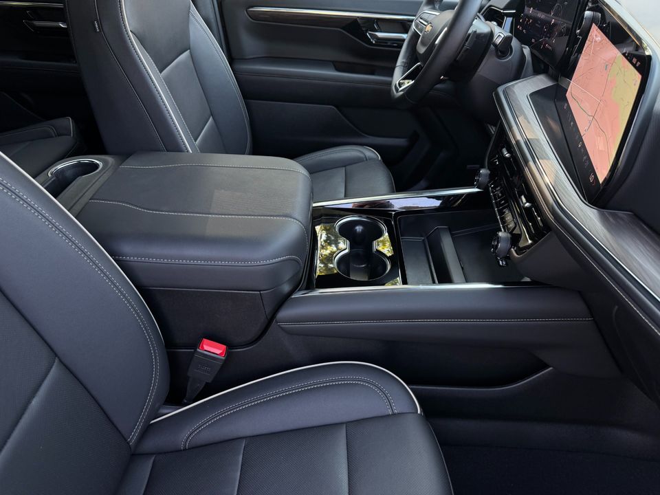 2025 Chevrolet Suburban
