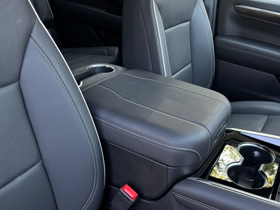 2025 Chevrolet Suburban