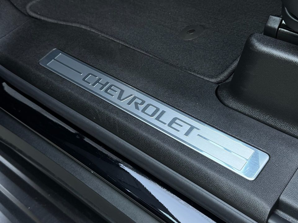 2025 Chevrolet Suburban