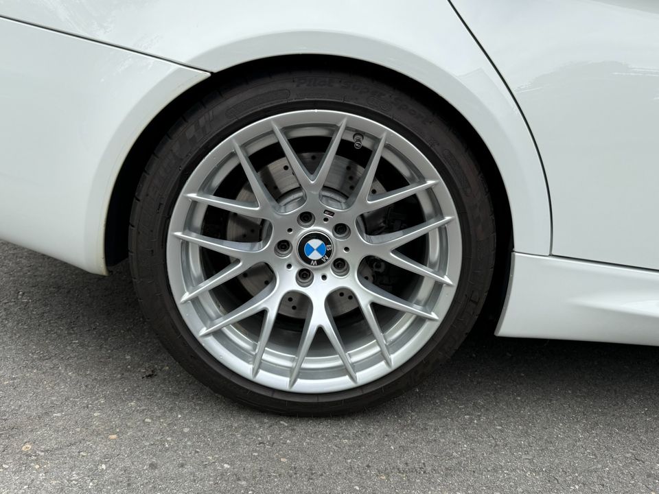 2011 BMW M3