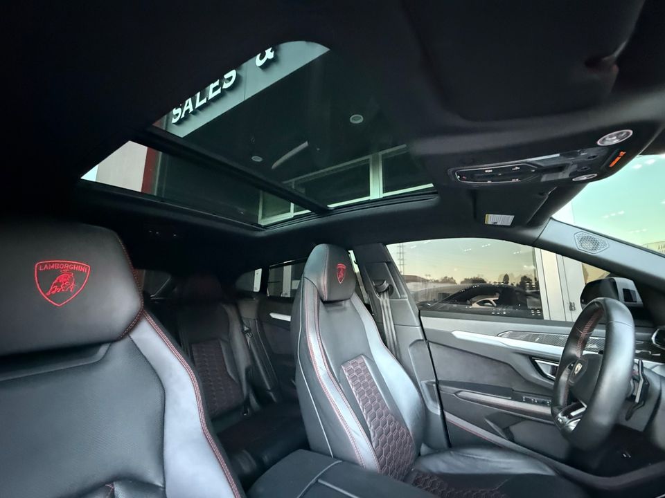 2022 Lamborghini Urus