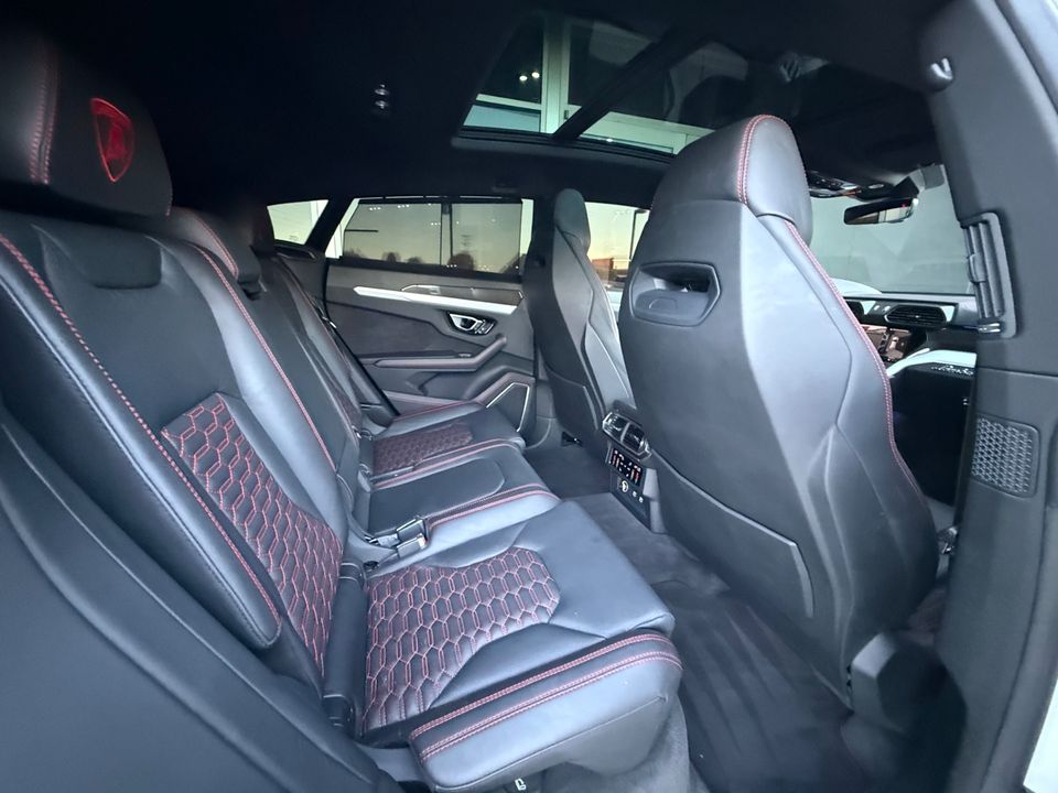 2022 Lamborghini Urus
