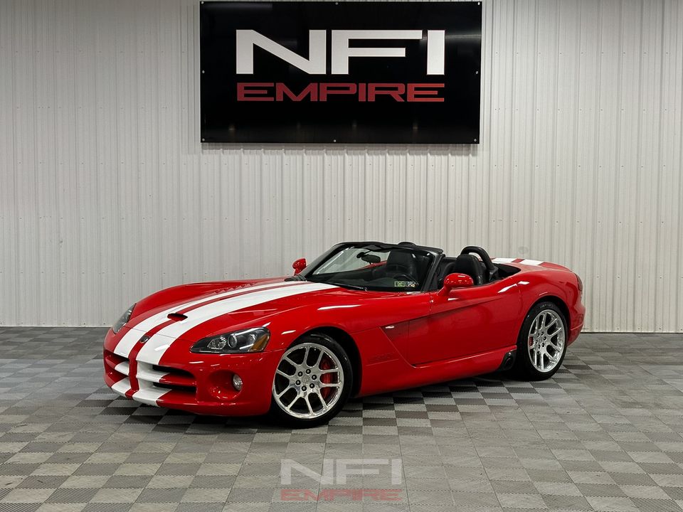 2004 Dodge Viper
