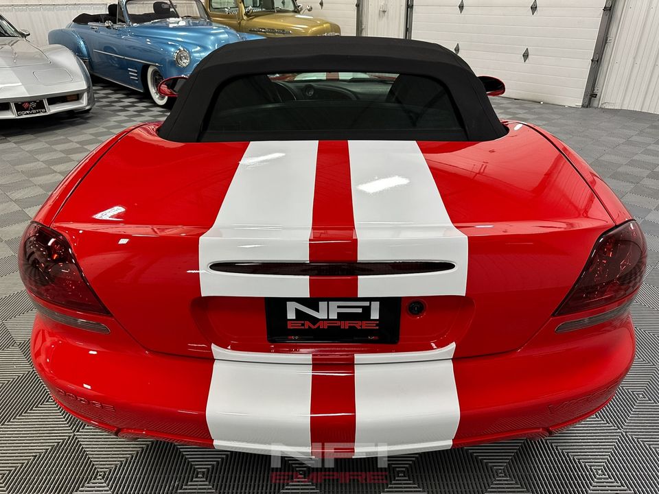 2004 Dodge Viper