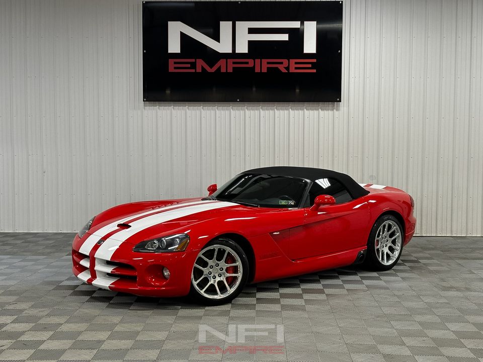 2004 Dodge Viper