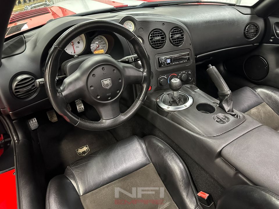 2004 Dodge Viper