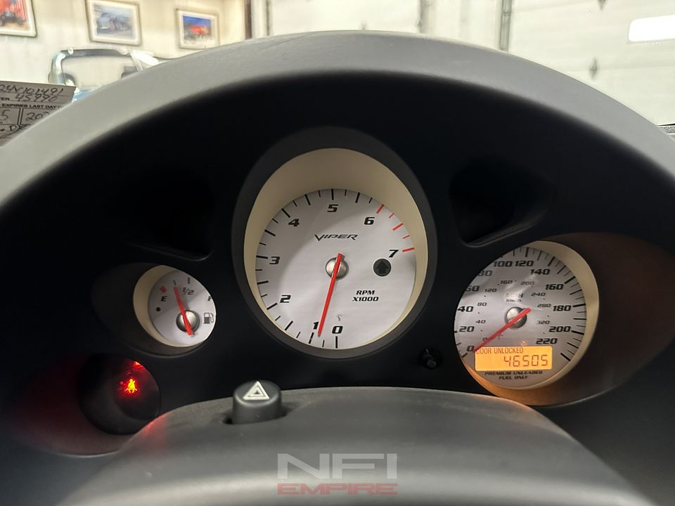 2004 Dodge Viper