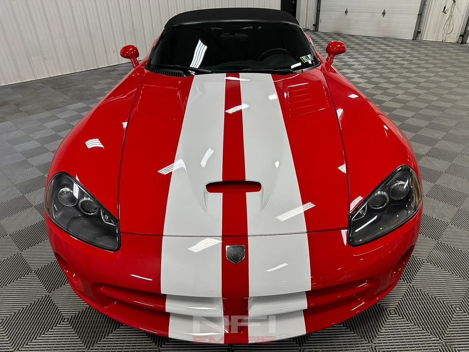 2004 Dodge Viper