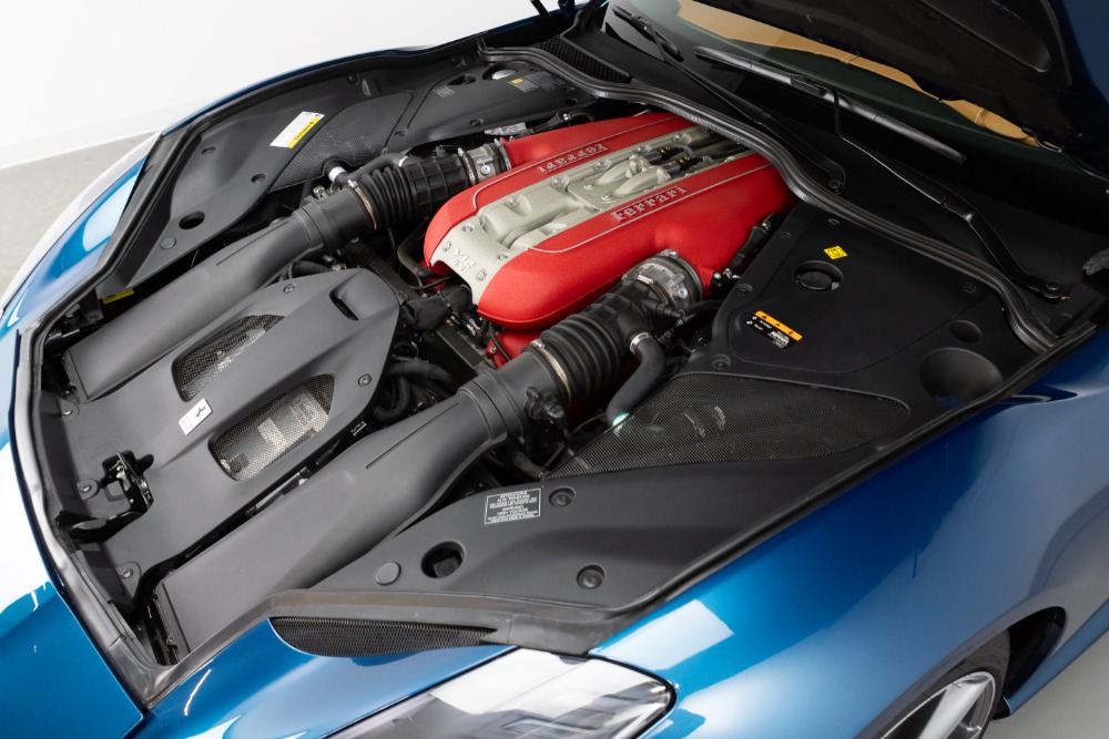 2021 Ferrari 812 GTS