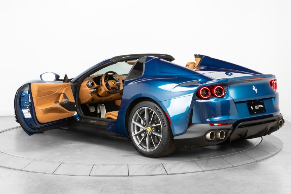 2021 Ferrari 812 GTS