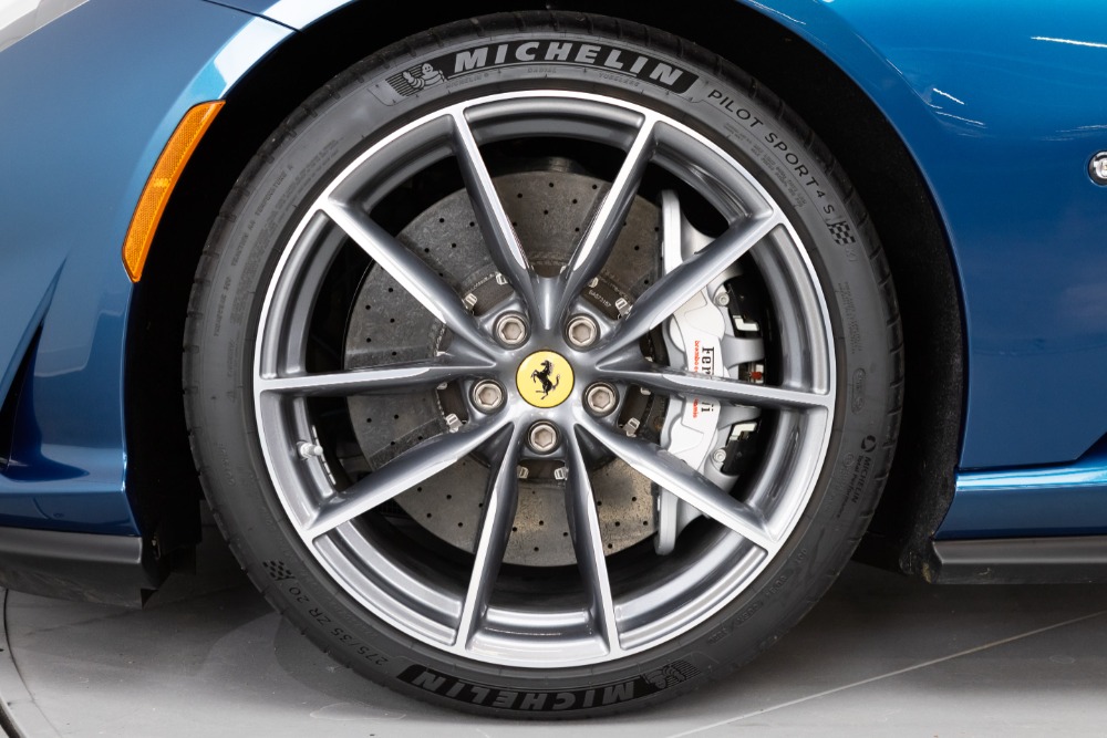 2021 Ferrari 812 GTS