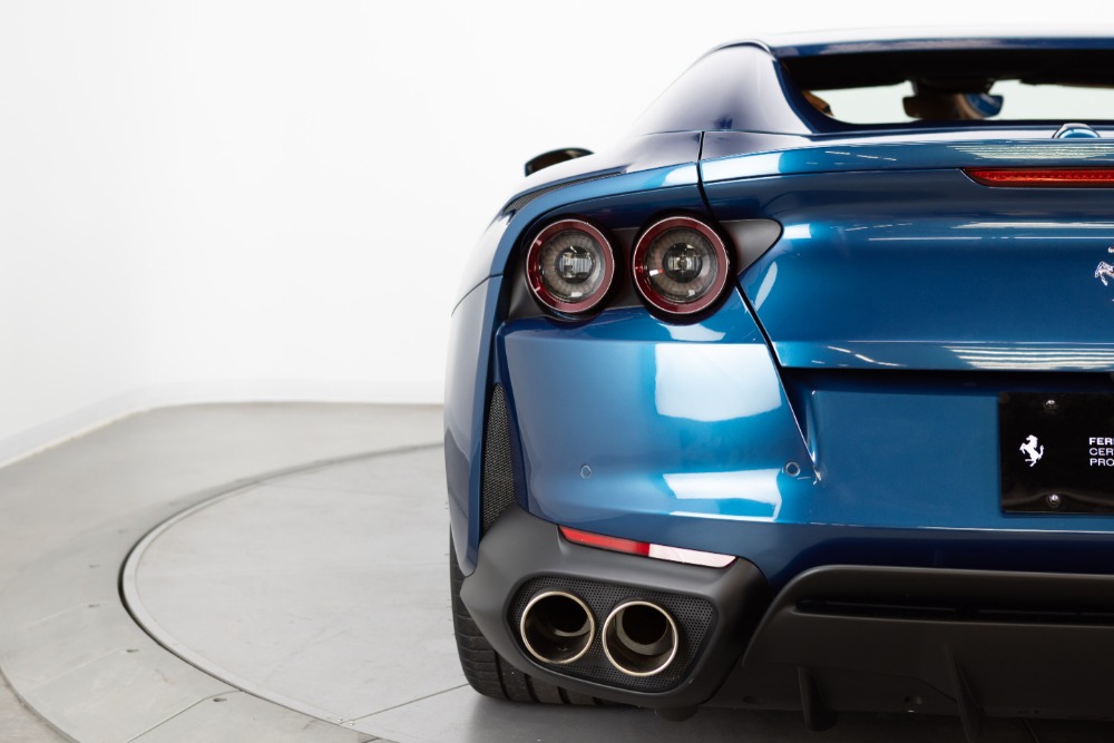 2021 Ferrari 812 GTS