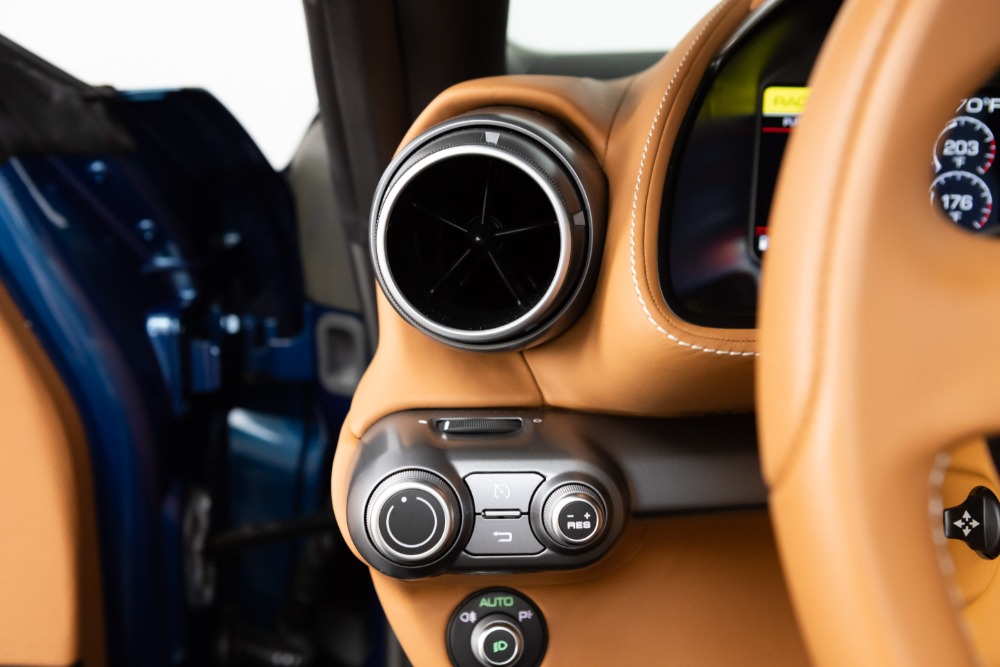 2021 Ferrari 812 GTS