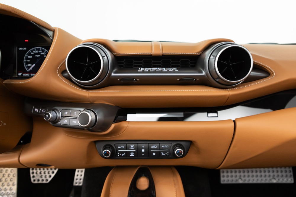 2021 Ferrari 812 GTS