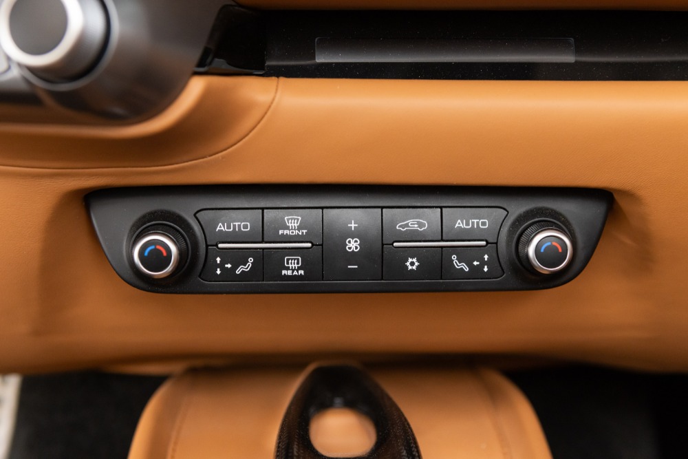 2021 Ferrari 812 GTS