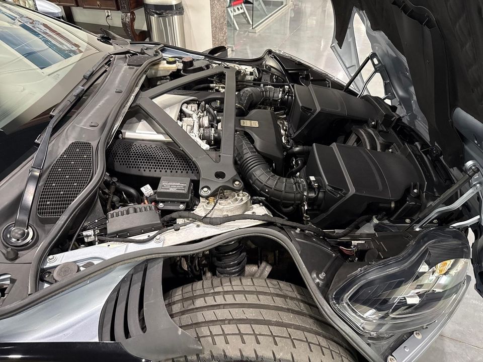 2019 Aston Martin DB11