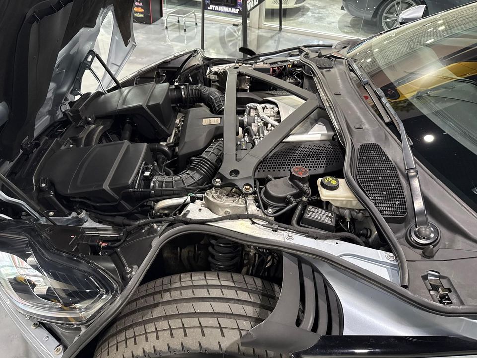 2019 Aston Martin DB11