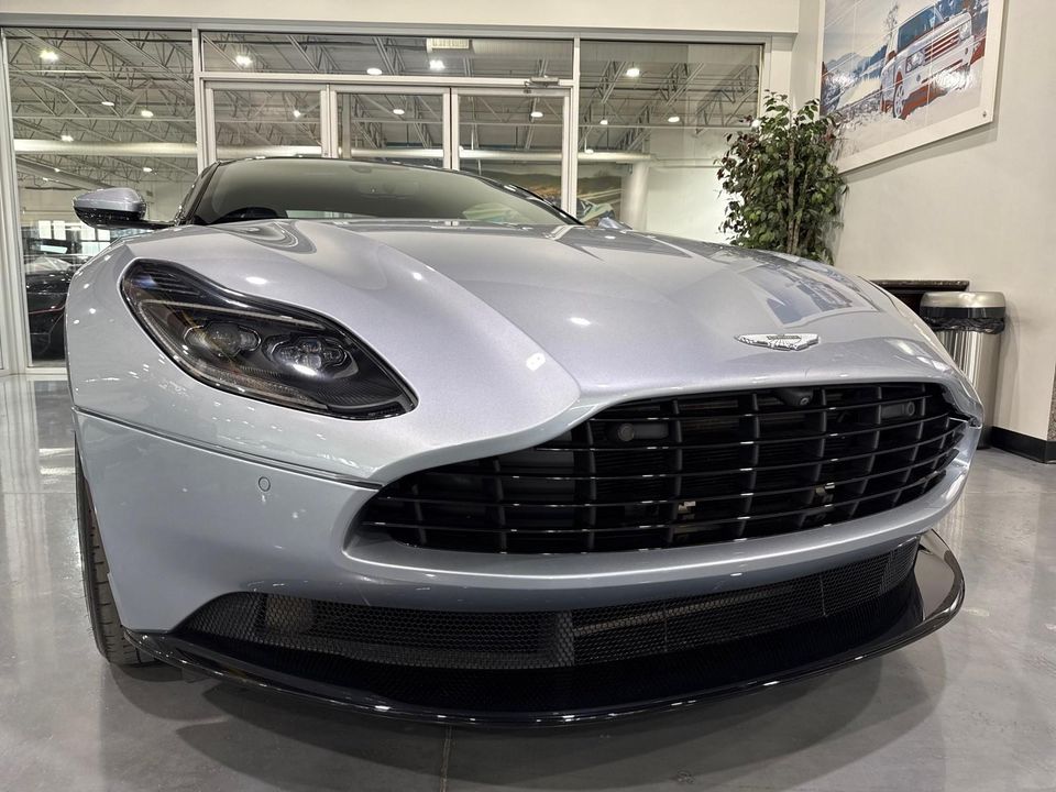 2019 Aston Martin DB11