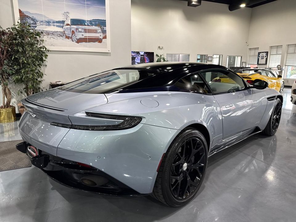 2019 Aston Martin DB11