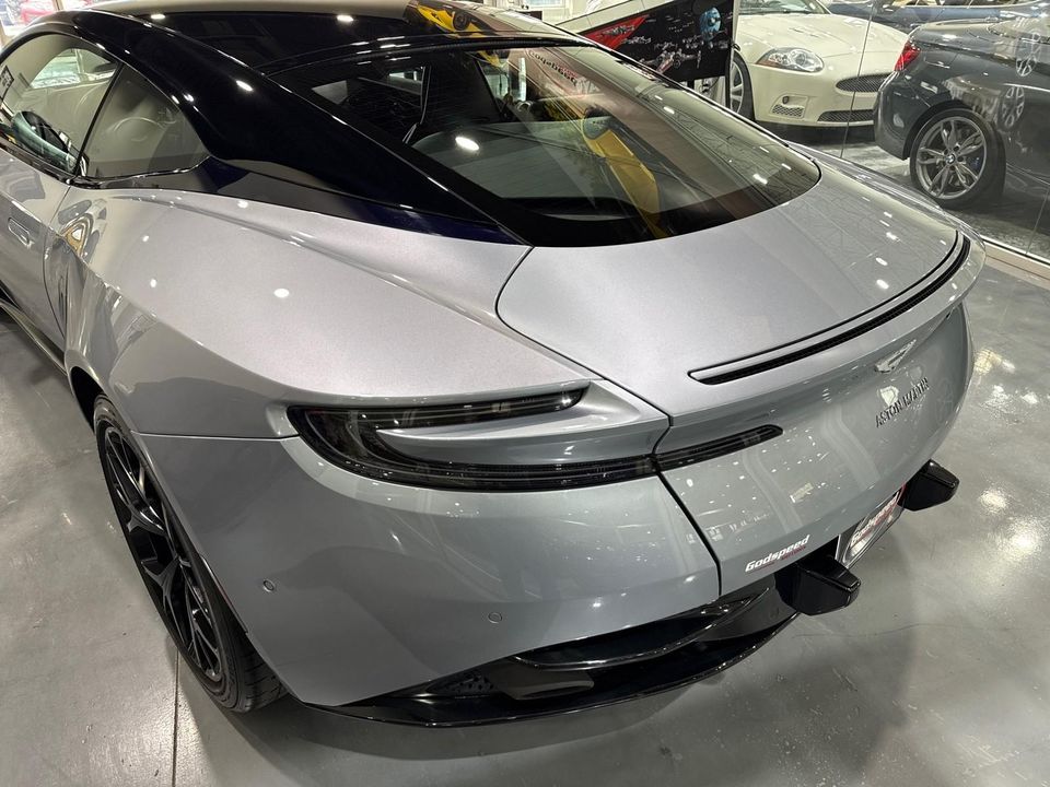 2019 Aston Martin DB11