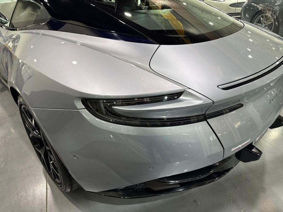 2019 Aston Martin DB11