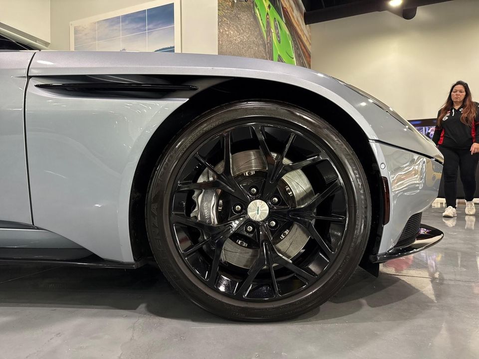 2019 Aston Martin DB11