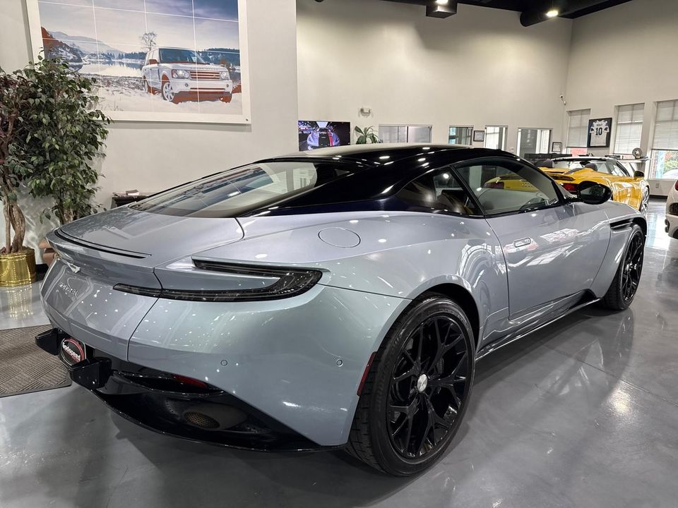 2019 Aston Martin DB11