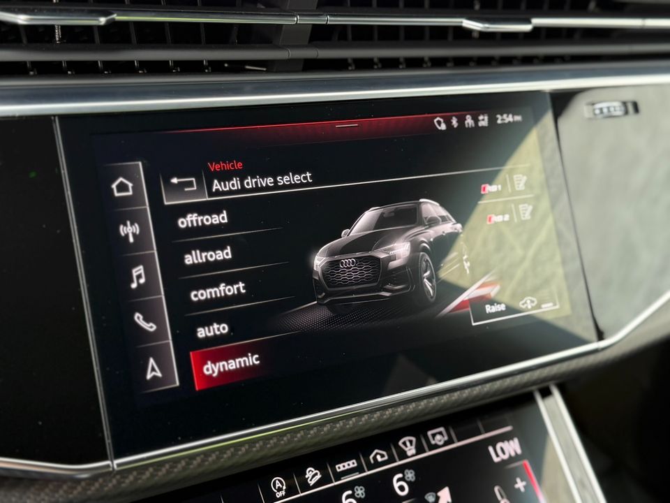 2022 Audi RS Q8
