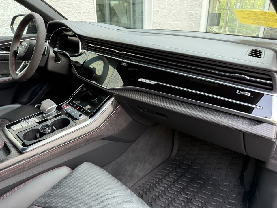 2022 Audi RS Q8