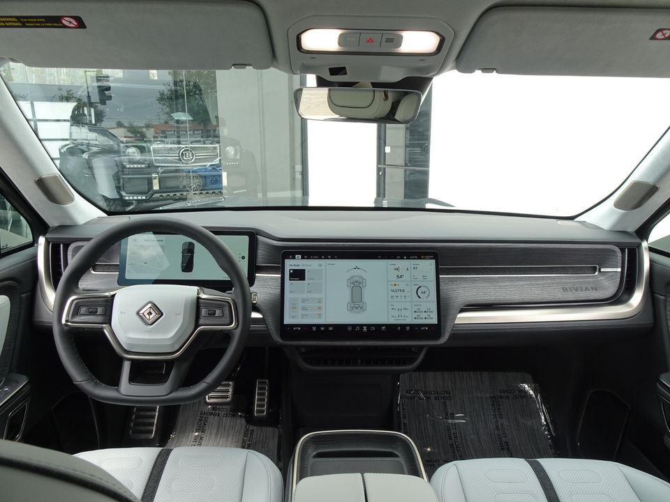 2023 Rivian R1S
