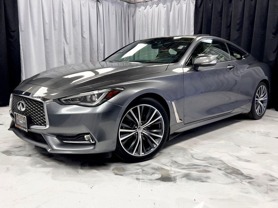 2017 INFINITI Q60