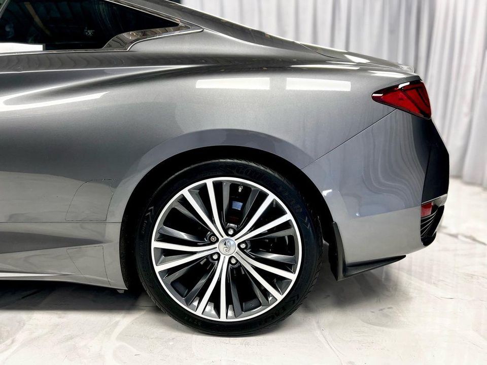2017 INFINITI Q60