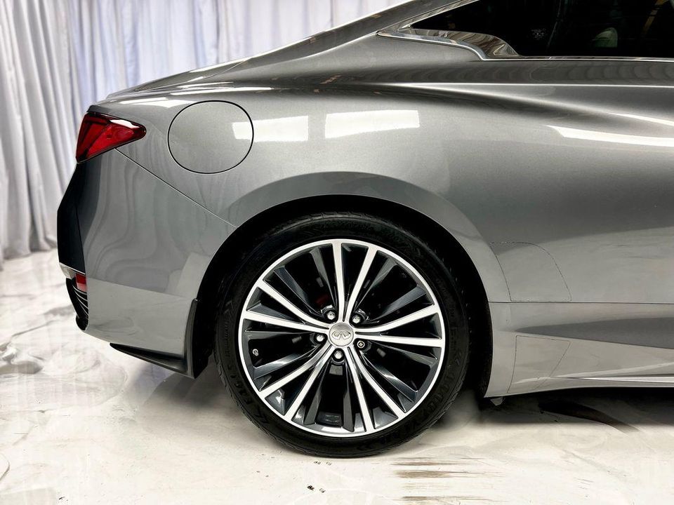 2017 INFINITI Q60