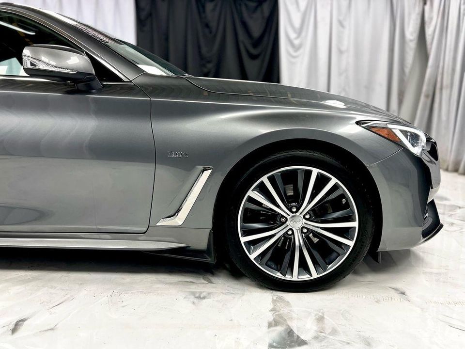 2017 INFINITI Q60