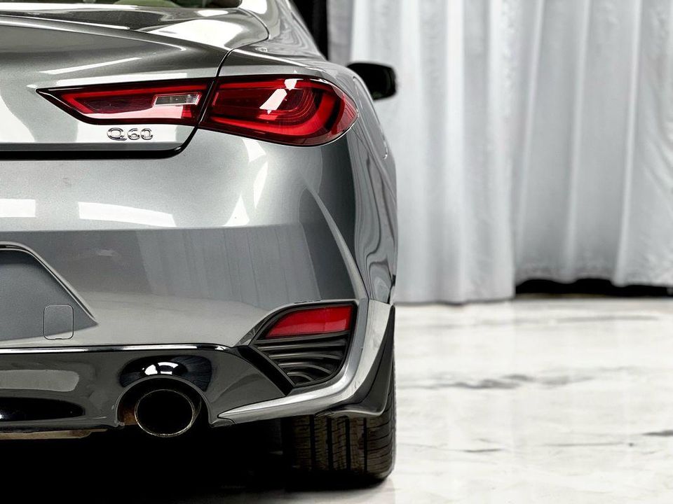 2017 INFINITI Q60