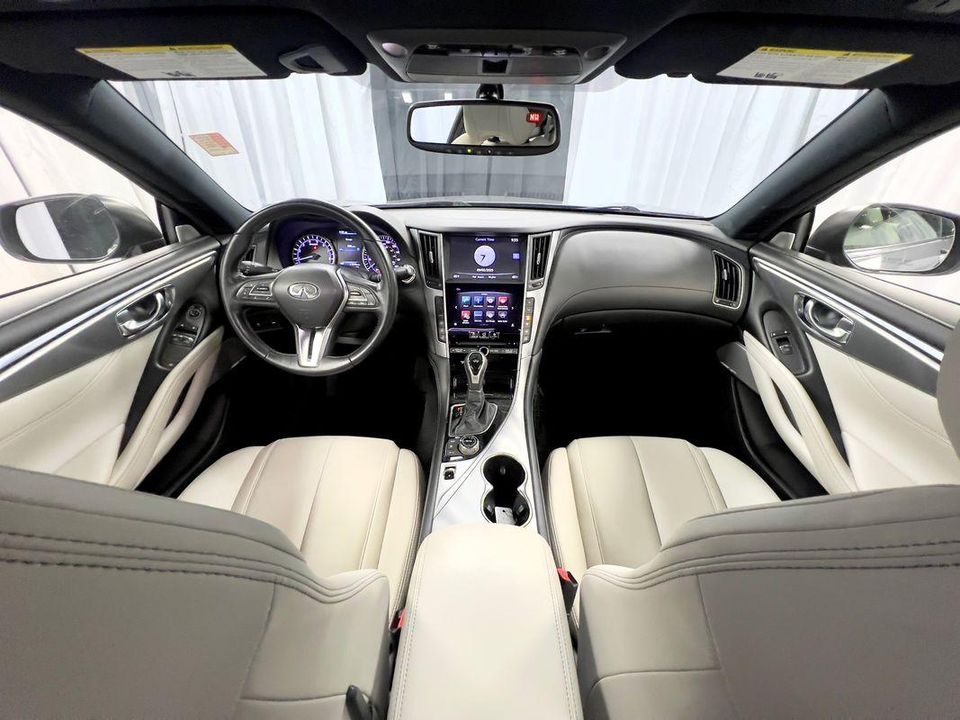 2017 INFINITI Q60