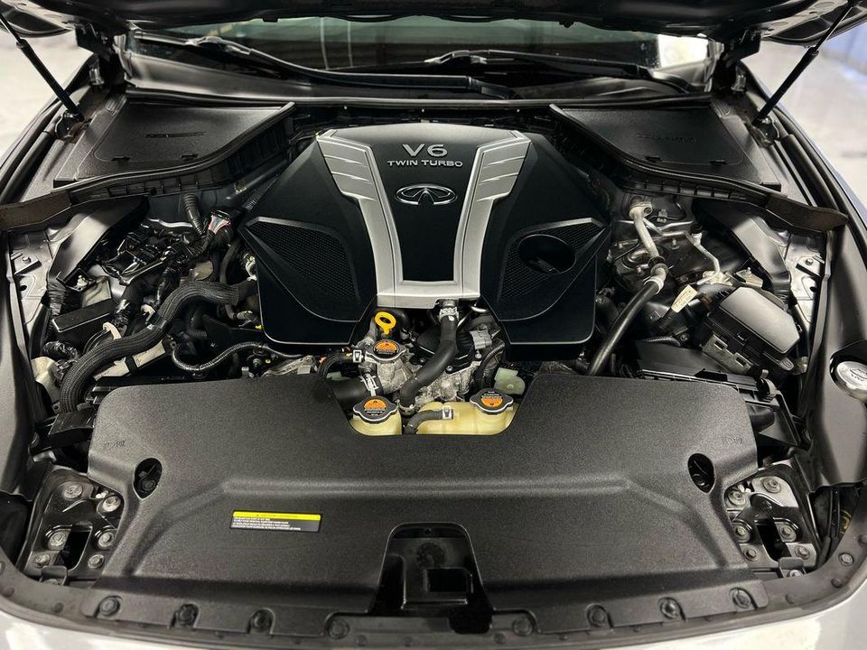 2017 INFINITI Q60