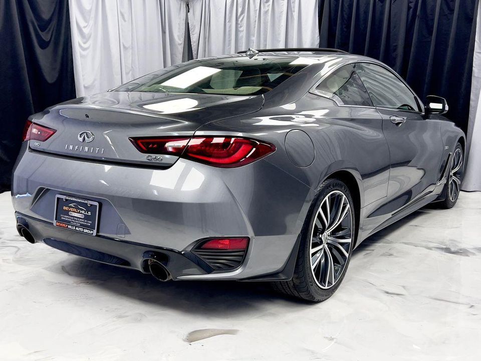 2017 INFINITI Q60
