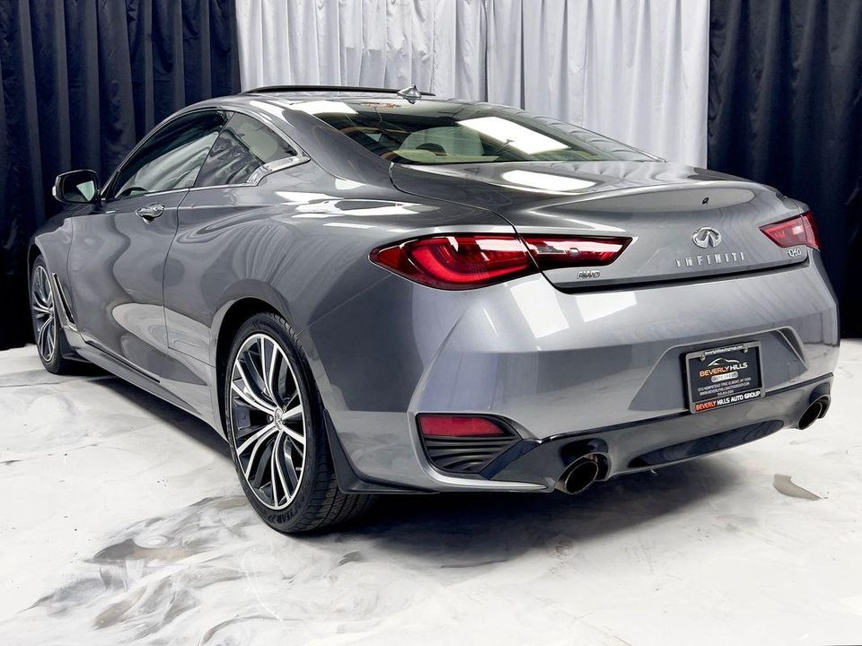 2017 INFINITI Q60