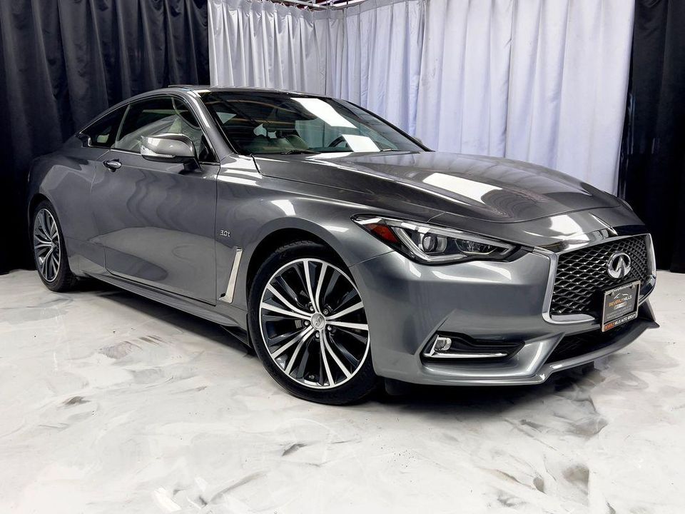 2017 INFINITI Q60