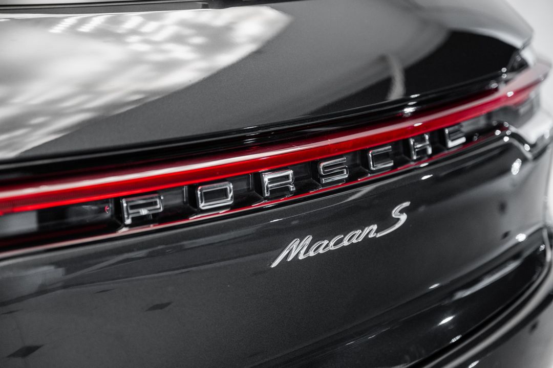 2021 Porsche Macan