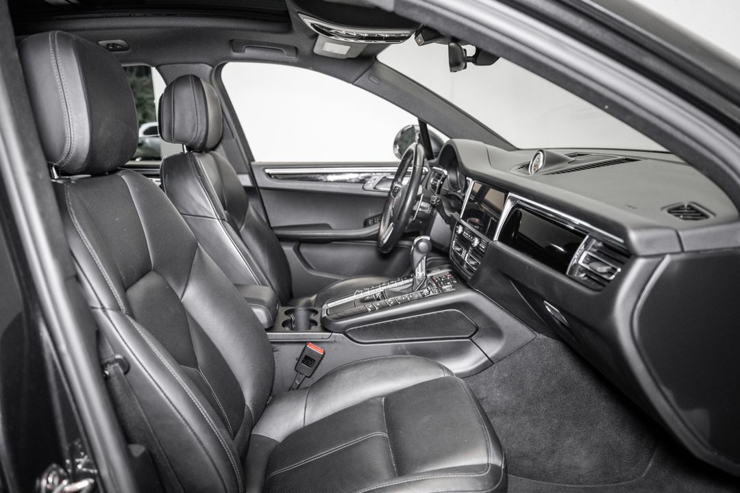 2021 Porsche Macan