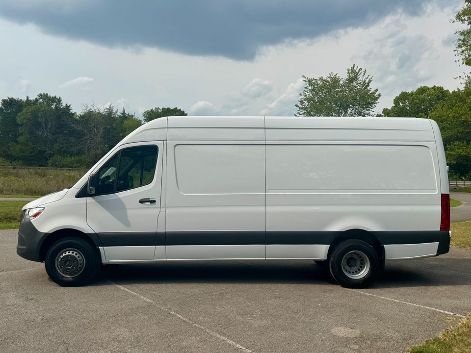2024 Mercedes-Benz Sprinter