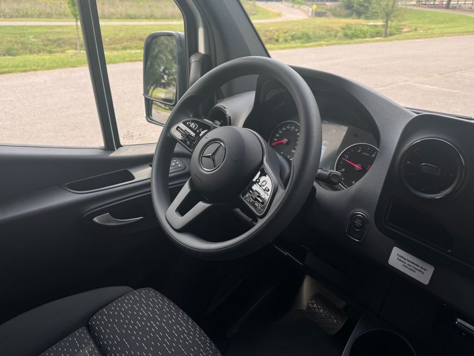 2024 Mercedes-Benz Sprinter