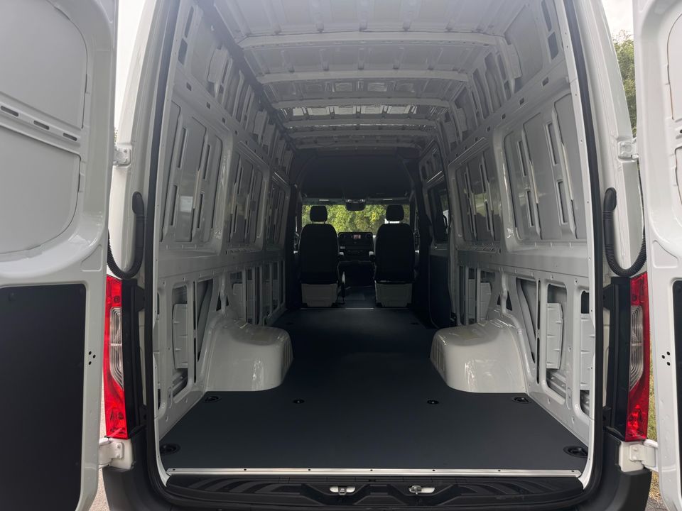 2024 Mercedes-Benz Sprinter