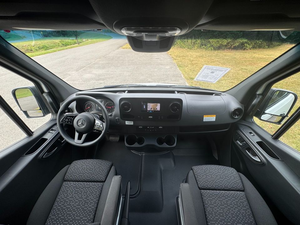 2024 Mercedes-Benz Sprinter