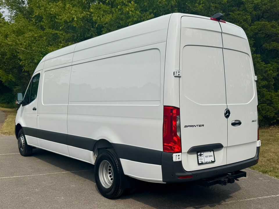 2024 Mercedes-Benz Sprinter