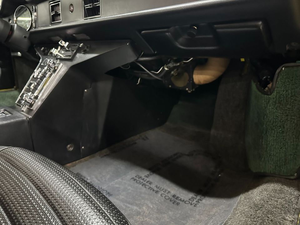 1974 DeTomaso Pantera
